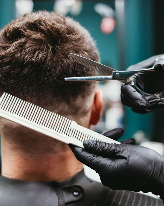 Straight razor beard line